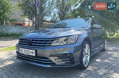 Седан Volkswagen Passat 2016 в Николаеве