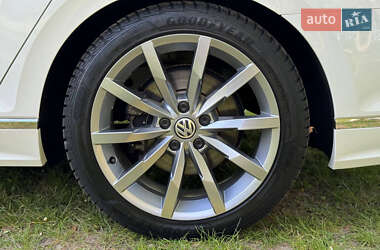 Універсал Volkswagen Passat 2015 в 