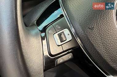 Седан Volkswagen Passat 2020 в 