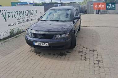 Седан Volkswagen Passat 1999 в 