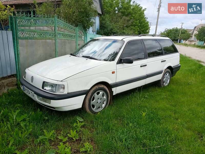 Универсал Volkswagen Passat 1988 в Болграде