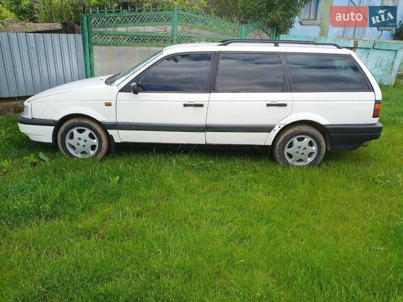 Универсал Volkswagen Passat 1988 в Болграде