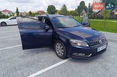 Универсал Volkswagen Passat 2012 в 