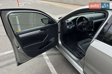 Седан Volkswagen Passat 2012 в 