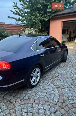 Седан Volkswagen Passat 2012 в 