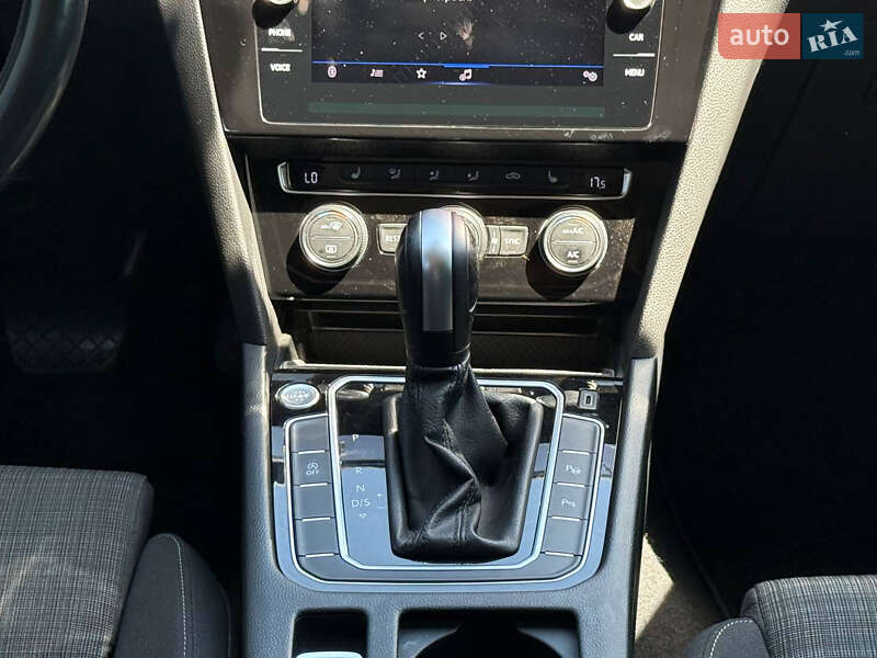 Универсал Volkswagen Passat 2020 в Кривом Роге