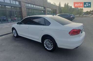 Седан Volkswagen Passat 2013 в 
