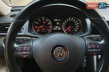 Седан Volkswagen Passat 2013 в 