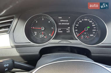Седан Volkswagen Passat 2015 в 