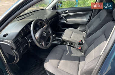 Універсал Volkswagen Passat 2001 в 