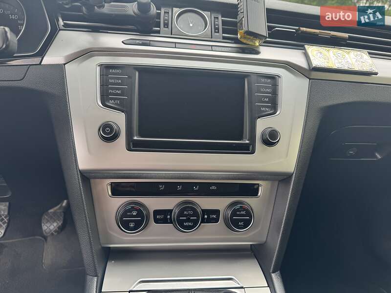 Седан Volkswagen Passat 2015 в Перечине фото 16 Седан Volkswagen Passat 2015 в Перечине