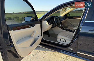 Седан Volkswagen Passat 2013 в 