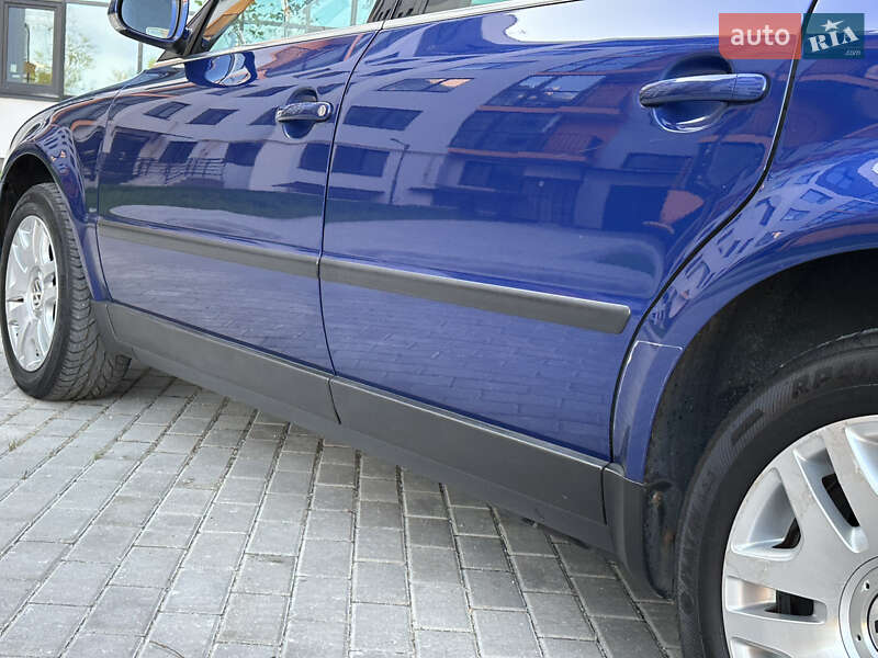 Седан Volkswagen Passat 2004 в Вінниці