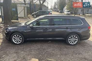 Универсал Volkswagen Passat 2018 в Луцке