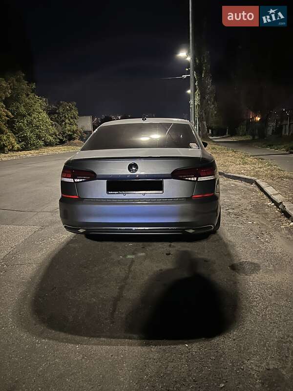 Седан Volkswagen Passat 2021 в Киеве