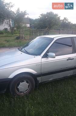 Седан Volkswagen Passat 1988 в 