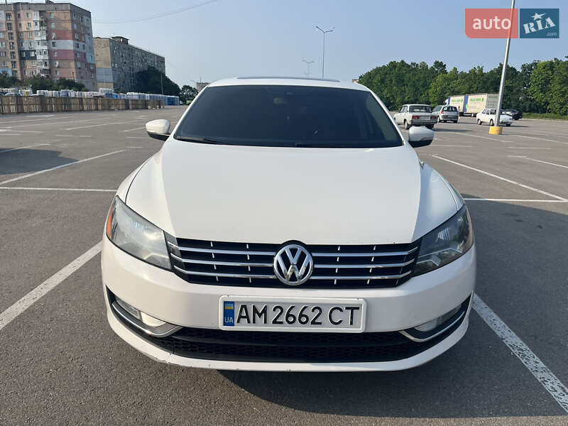 Седан Volkswagen Passat 2013 в Кропивницькому