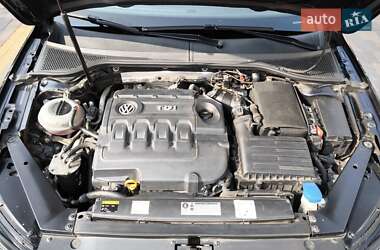 Універсал Volkswagen Passat 2015 в 