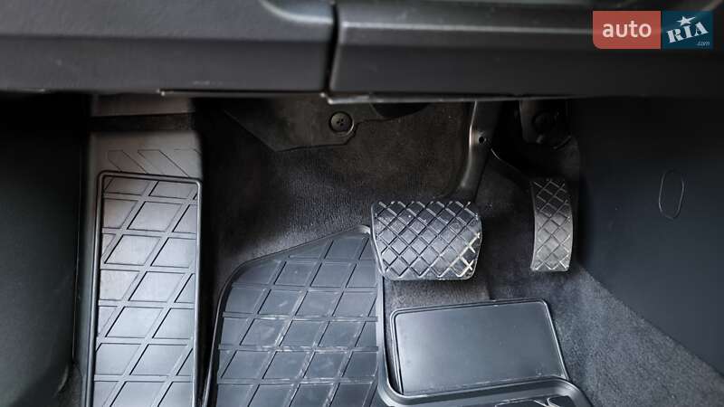 Универсал Volkswagen Passat 2015 в Вараше