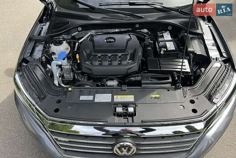 Седан Volkswagen Passat 2021 в Киеве