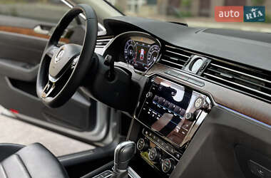 Седан Volkswagen Passat 2018 в 
