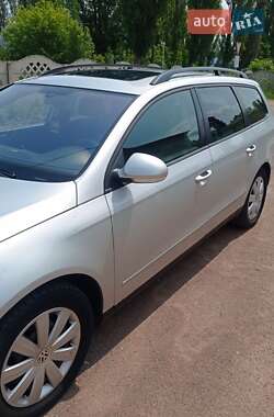 Универсал Volkswagen Passat 2009 в 