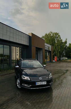 Универсал Volkswagen Passat 2012 в 