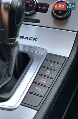 Универсал Volkswagen Passat 2012 в 