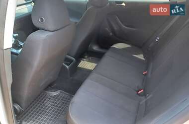 Універсал Volkswagen Passat 2010 в 
