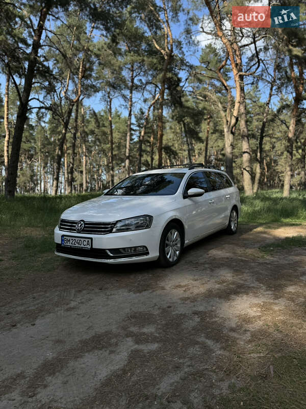 Універсал Volkswagen Passat 2013 в 