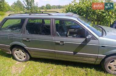 Универсал Volkswagen Passat 1989 в 