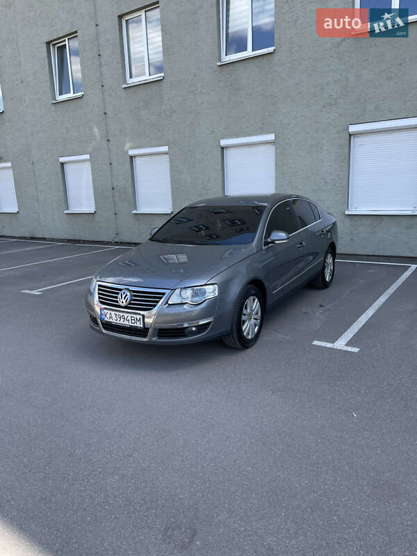 Седан Volkswagen Passat 2006 в 