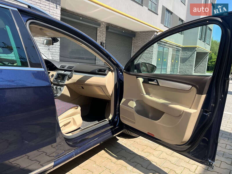 Универсал Volkswagen Passat 2014 в Хмельницком