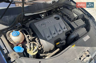 Універсал Volkswagen Passat 2014 в 