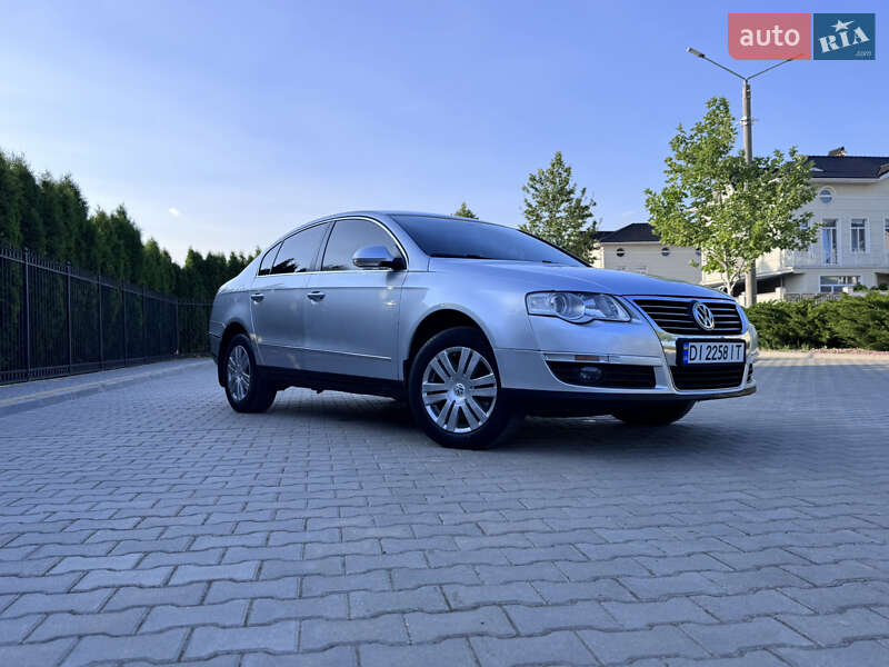 Седан Volkswagen Passat 2008 в Одессе