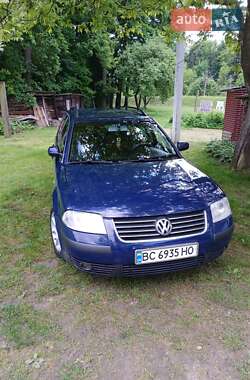 Універсал Volkswagen Passat 2004 в 