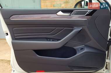 Универсал Volkswagen Passat 2021 в 