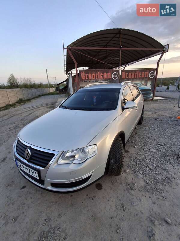 Универсал Volkswagen Passat 2010 в Новой Ушице
