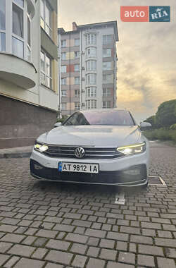 Універсал Volkswagen Passat 2019 в Івано-Франківську