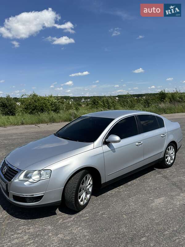 Седан Volkswagen Passat 2010 в Баре