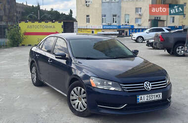 Седан Volkswagen Passat 2012 в Києві