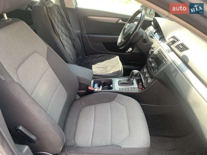 Універсал Volkswagen Passat 2013 в Києві