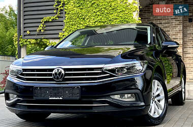 Універсал Volkswagen Passat 2022 в Києві