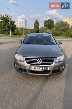 Універсал Volkswagen Passat 2008 в 