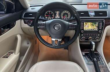 Седан Volkswagen Passat 2012 в 