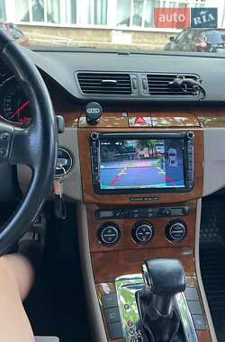 Седан Volkswagen Passat 2005 в Харкові