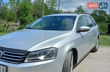 Універсал Volkswagen Passat 2011 в 