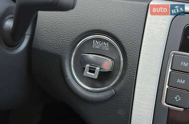 Седан Volkswagen Passat 2013 в 