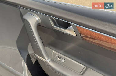 Седан Volkswagen Passat 2013 в 
