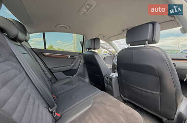 Седан Volkswagen Passat 2013 в 